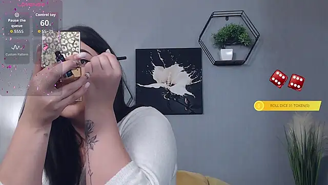 Snapshot of BellaxNova chatting on November 26, 2025, 7:20 am BellaxNova online show from November 26, 2025, 7:20 am