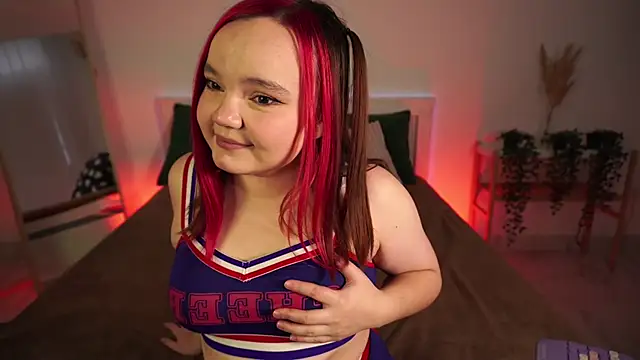 Snapshot of Rose_Luvv chatting on December 5, 2025, 7:17 am Rose Luvv online show from December 5, 2025, 7:17 am