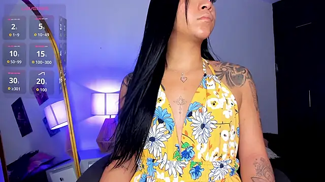 camila hott69  online show from April 2, 2026, 3:04 am