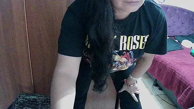 vivian-milf online show from May 14, 2026, 2:18 am