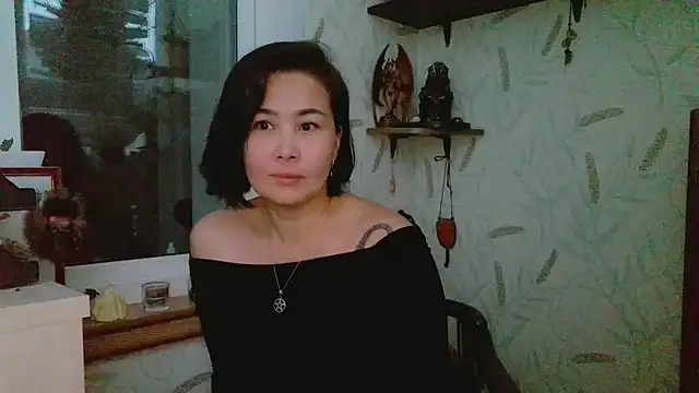 Nettie Allie online show from November 29, 2025, 1:03 pm