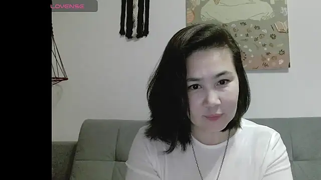 Nettie Allie online show from April 15, 2026, 8:09 pm