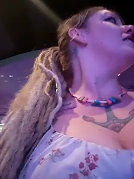 Snapshot of Horny_hippie chatting on November 20, 2025, 7:08 am Horny hippie online show from November 20, 2025, 7:08 am