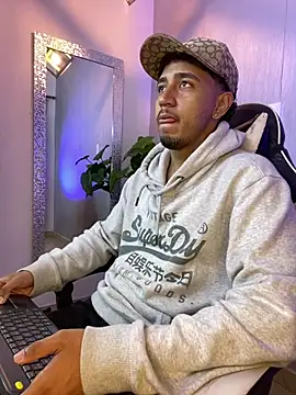 Snapshot of Brand_Collins chatting on March 10, 2026, 11:48 am Brand Collins online show from March 10, 2026, 11:48 am