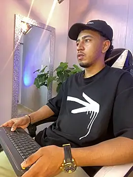 Snapshot of Brand_Collins chatting on March 14, 2026, 11:37 am Brand Collins online show from March 14, 2026, 11:37 am