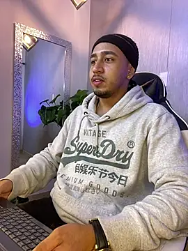 Snapshot of Brand_Collins chatting on March 29, 2026, 4:01 am Brand Collins online show from March 29, 2026, 4:01 am