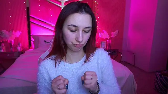 Snapshot of RoxieRay chatting on February 6, 2026, 3:26 pm RoxieRay online show from February 6, 2026, 3:26 pm