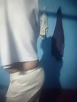 Juliekhan 98 online show from December 3, 2025, 4:38 pm