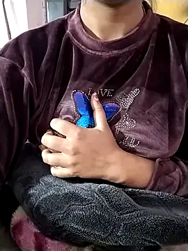 Snapshot of RASHMI_SHARMA9 chatting on February 1, 2026, 5:33 pm RASHMI SHARMA9 online show from February 1, 2026, 5:33 pm