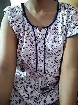 RASHMI SHARMA9 online show from May 14, 2026, 5:53 pm