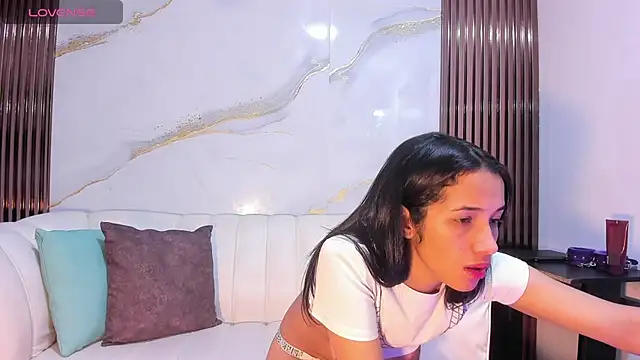 Liaa walker online show from December 3, 2025, 12:25 pm