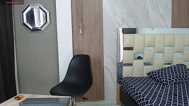 Snapshot of kim_curlyy chatting on March 22, 2026, 1:58 pm kim curlyy online show from March 22, 2026, 1:58 pm