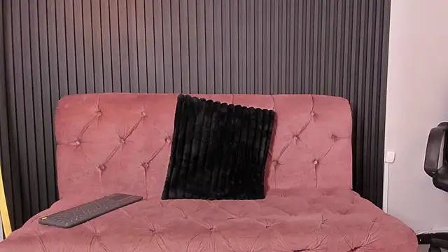 KarolWest  online show from January 13, 2026, 11:59 am