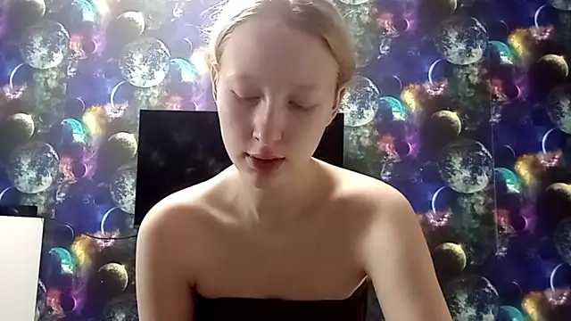 MonicaCreatAdult online show from January 7, 2026, 3:20 am