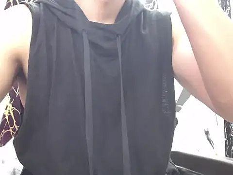 simonm667 online show from April 10, 2026, 8:35 pm