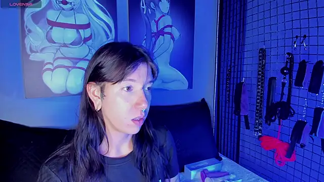 nora temptress online show from March 15, 2026, 3:29 pm