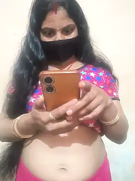 Snapshot of Pooja_bhabhi00 chatting on December 15, 2025, 5:23 am Pooja bhabhi00 online show from December 15, 2025, 5:23 am