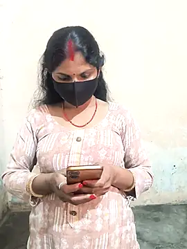 Snapshot of Pooja_bhabhi00 chatting on December 17, 2025, 6:30 am Pooja bhabhi00 online show from December 17, 2025, 6:30 am