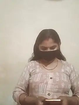 Snapshot of Pooja_bhabhi00 chatting on January 6, 2026, 6:06 am Pooja bhabhi00 online show from January 6, 2026, 6:06 am