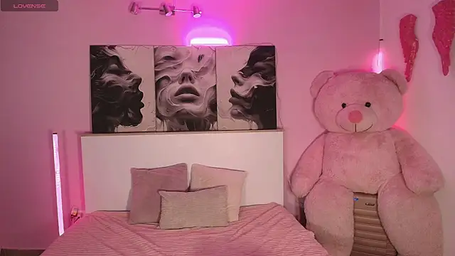 LindseyCoxx online show from February 14, 2026, 11:12 pm