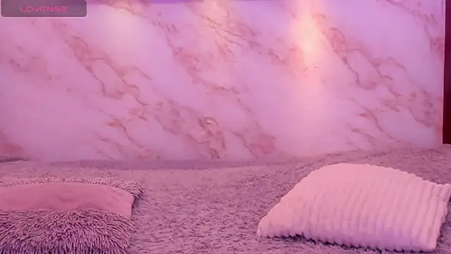 Dakota ferreti  online show from March 29, 2026, 9:15 pm