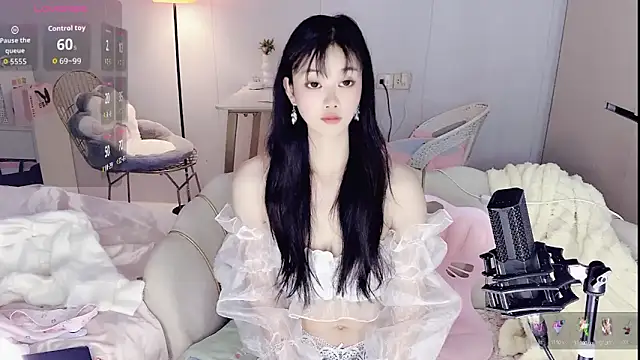 Snapshot of Coral_888 chatting on December 2, 2025, 2:17 am Coral 888 online show from December 2, 2025, 2:17 am