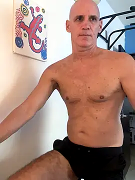 Snapshot of Elosoo chatting on December 3, 2025, 12:58 pm Elosoo online show from December 3, 2025, 12:58 pm