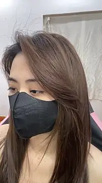 Snapshot of Lunamoon68 chatting on April 7, 2026, 6:58 am Lunamoon68 online show from April 7, 2026, 6:58 am