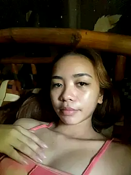 lilly delaney online show from November 27, 2025, 1:40 am