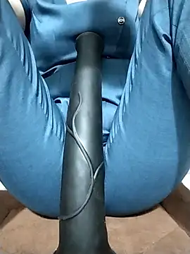 rodeo-drive online show from February 17, 2026, 12:01 pm