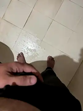 Snapshot of your_playboy_00 chatting on November 27, 2025, 2:30 pm your playboy 00 online show from November 27, 2025, 2:30 pm