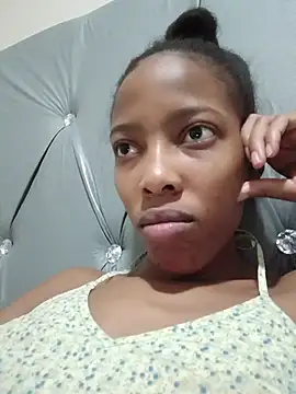 Snapshot of MsParisSmith chatting on July 19, 2026, 7:17 pm MsParisSmith online show from July 19, 2026, 7:17 pm