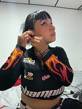 Snapshot of Alana_Arang chatting on November 28, 2025, 12:57 am Alana Arang online show from November 28, 2025, 12:57 am