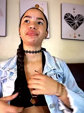 ZoeyFierce online show from January 11, 2026, 1:27 pm