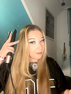 Snapshot of mellixxa chatting on November 28, 2025, 7:38 pm mellixxa online show from November 28, 2025, 7:38 pm