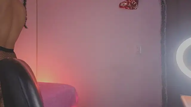 MarillynMorgan online show from December 3, 2025, 1:42 pm