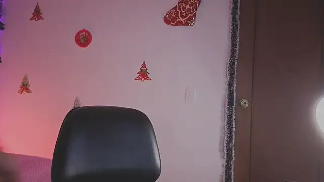 MarillynMorgan online show from December 5, 2025, 12:58 pm