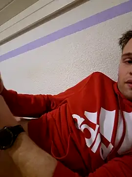 Patrick862001 online show from December 19, 2025, 9:11 pm