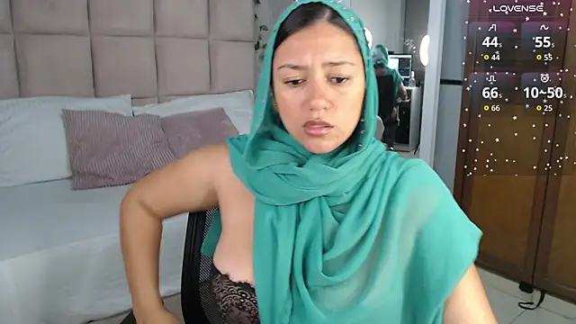 KaylaVonn online show from February 12, 2026, 2:50 am