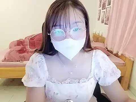 Snapshot of BabyDoll1999 chatting on March 10, 2026, 12:10 pm BabyDoll1999 online show from March 10, 2026, 12:10 pm