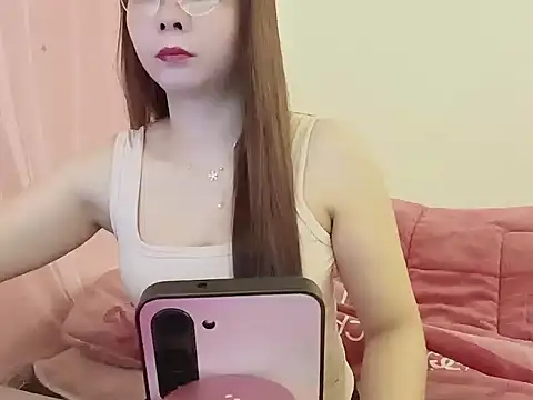 Snapshot of BabyDoll1999 chatting on March 25, 2026, 12:11 pm BabyDoll1999 online show from March 25, 2026, 12:11 pm