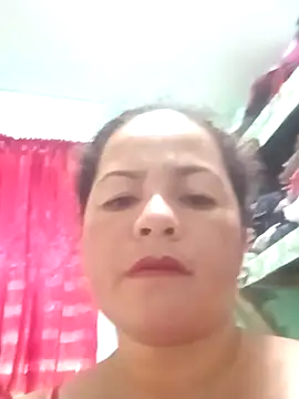 Hottie lauren05 online show from November 30, 2025, 7:01 am