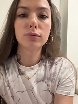 Sugarbellax online show from December 17, 2025, 5:30 pm