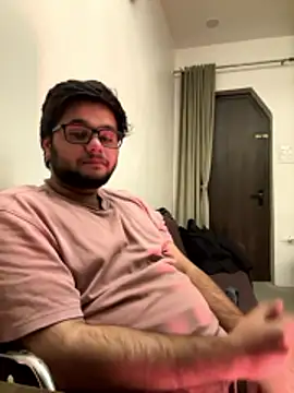 Noavacado  online show from January 15, 2026, 1:59 pm