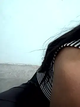 Zoyaa-Zubair online show from April 18, 2026, 9:35 am