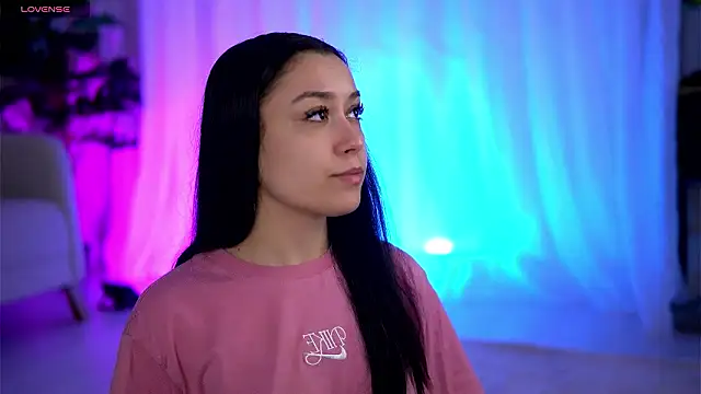 LaraCullen online show from January 16, 2026, 8:35 pm