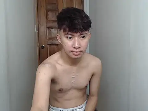 asiantwink0000 online show from January 13, 2026, 12:05 am