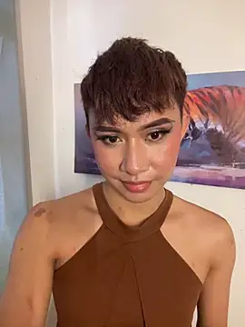 asiantwink0000 online show from April 13, 2026, 1:55 am