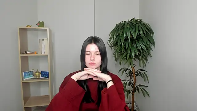 AlaneMiklas online show from November 28, 2025, 10:51 am