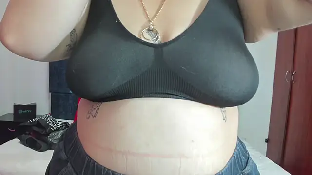 Snapshot of jadeeverglot chatting on December 2, 2025, 3:45 am jadeeverglot online show from December 2, 2025, 3:45 am